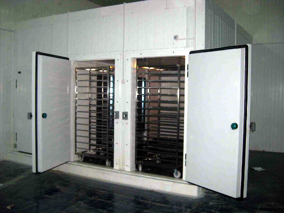 Ремонт промышленных холодильников в Высоковске с выездом | Вызов мастера по холодильникам на дом